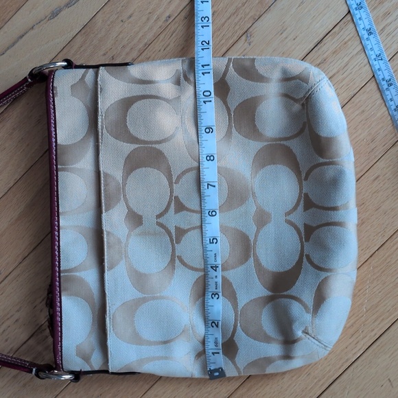 Coach Signature Canvas and Patent Leather Shoulder Bag K1394-29561E - Picture 6 of 15